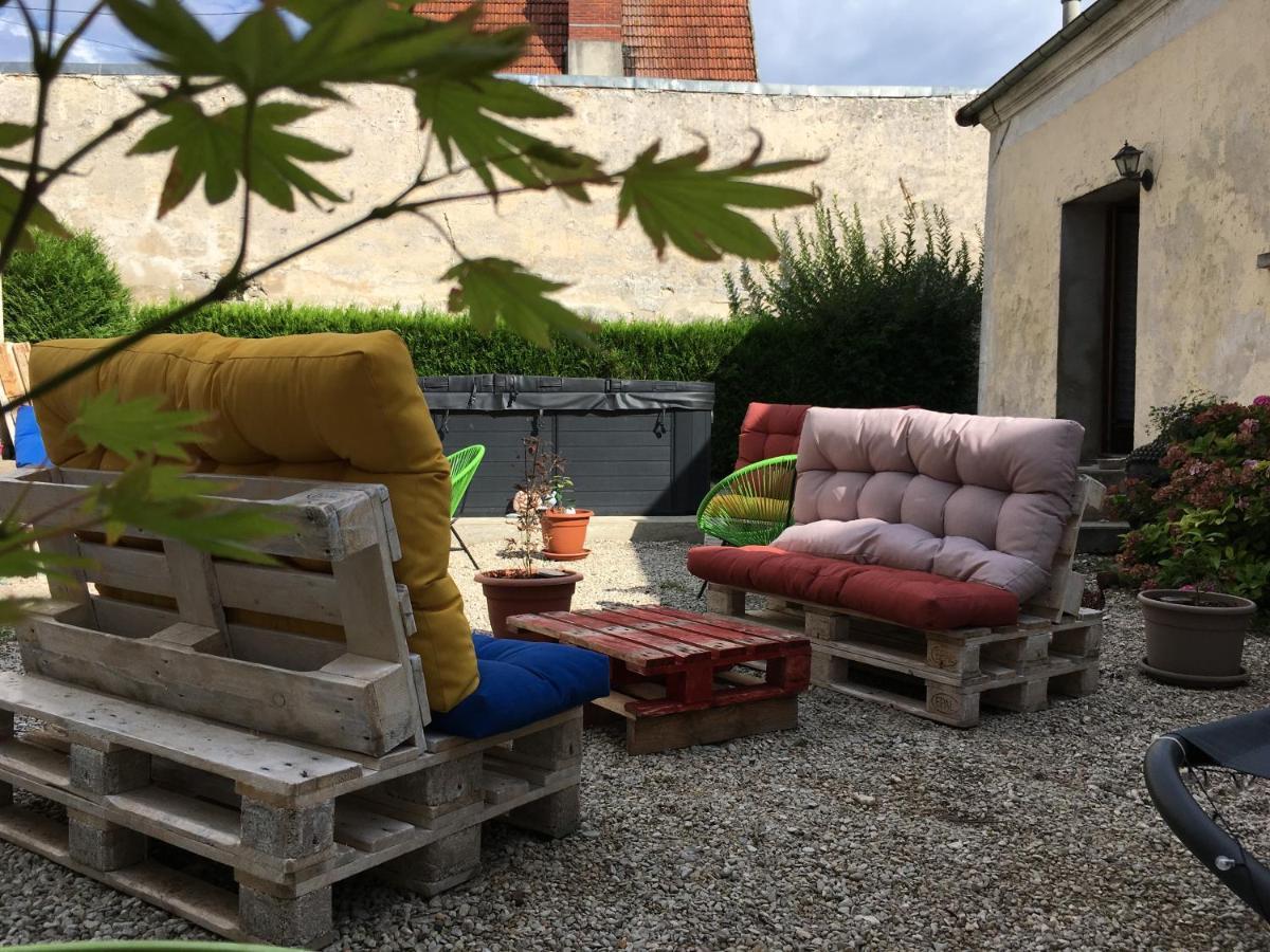 L Auberge Du Lion D Or Nanteuil-sur-Marne Exterior foto